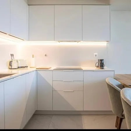 Life Happens Bayline Luxurious Oceanfront *