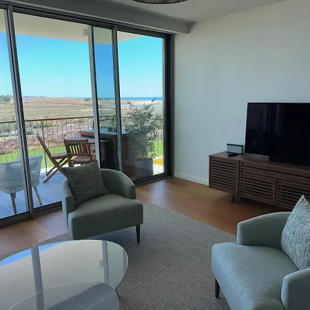 Life Happens Bayline Luxurious Oceanfront Apartment