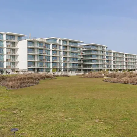 Διαμέρισμα Life Happens Bayline Luxurious Oceanfront *