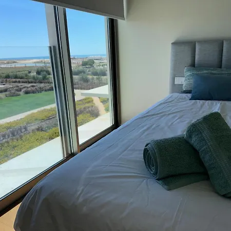 Life Happens Bayline Luxurious Oceanfront *