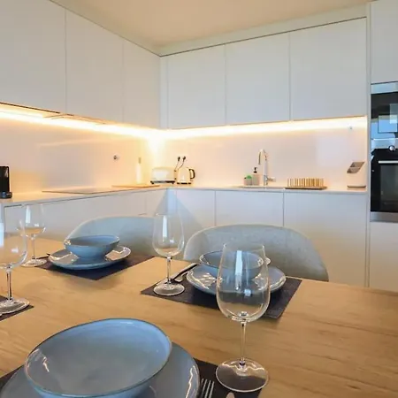 Life Happens Bayline Luxurious Oceanfront Appartement *